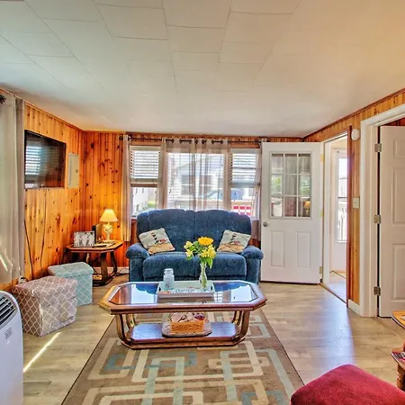 Cozy Hampton Cottage - Walk To Beaches And Marina! Extérieur photo