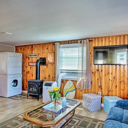 Cozy Hampton Cottage - Walk To Beaches And Marina! Extérieur photo