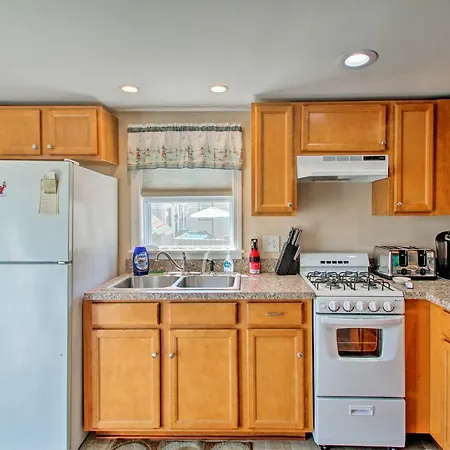 Cozy Hampton Cottage - Walk To Beaches And Marina! Extérieur photo