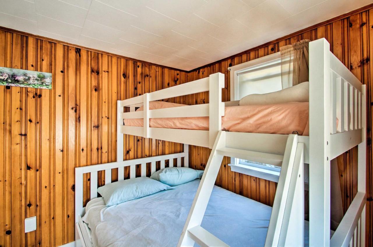 Cozy - Walk To Beaches And Marina! Hébergement de vacances Hampton